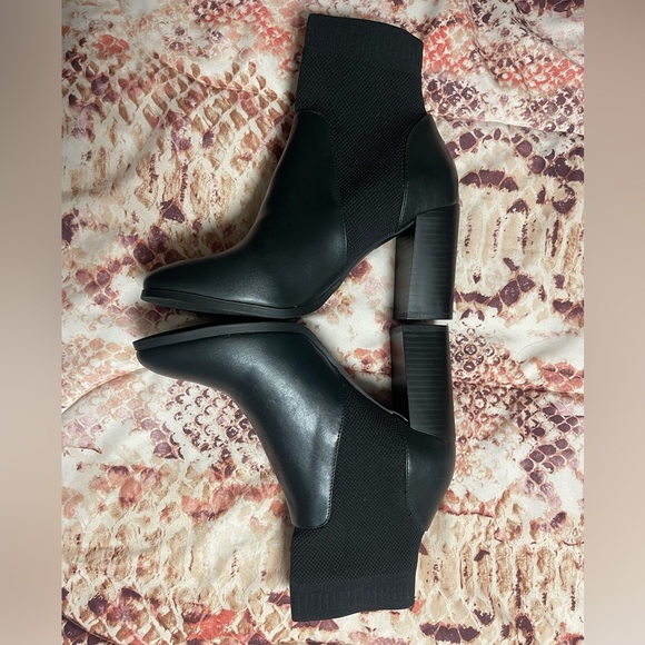 Sock booties - Picture 3 of 4